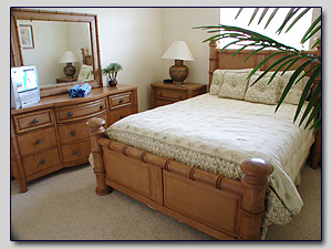 Bedroom 2 - Queen