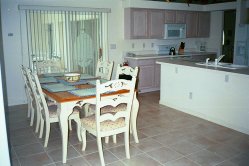 Egrets Way - Casual dining area & kitchen