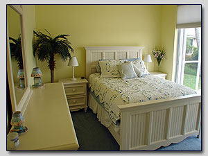 Bedroom 3 - Queen