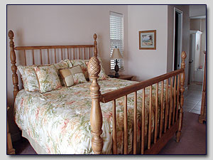 Bedroom 1 - King