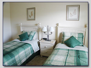 Bedroom 3 - Twin Beds