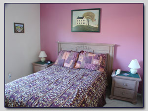 Bedroom 2 - Queen