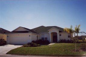 Sandhill Crane - Exterior picture showing driveway and garage