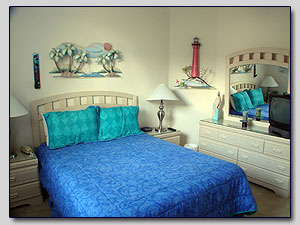 Bedroom 2 - Queen