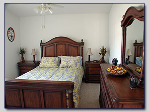 Bedroom 2 - Queen